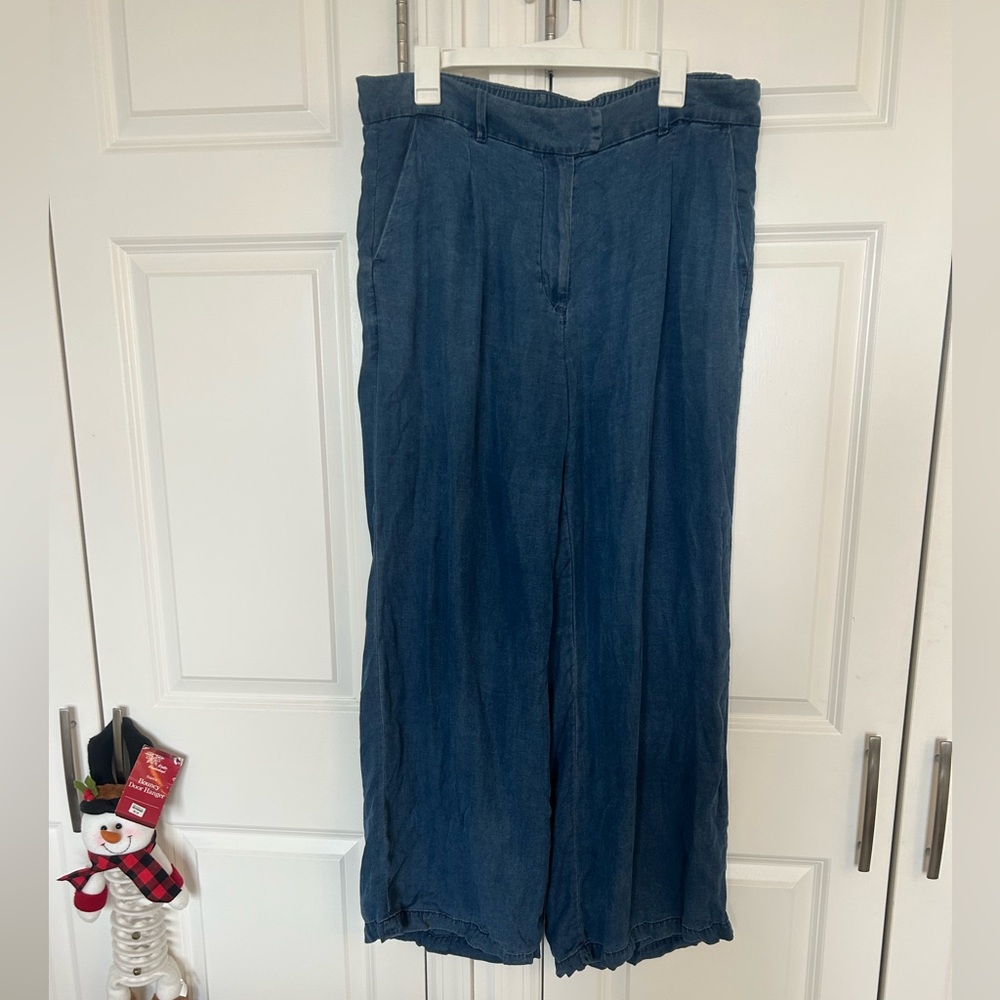 American Eagle Chambry Wide-Leg Trousers